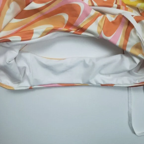 Becca Whirlpool Margot High Neck Halter One Piece Size Small Citrus Retro Print - Picture 15 of 16